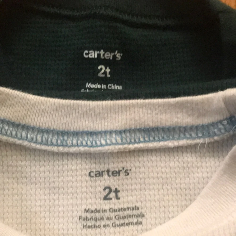 Lot of 4 size 2T long sleeve tees - Picture 6 of 7